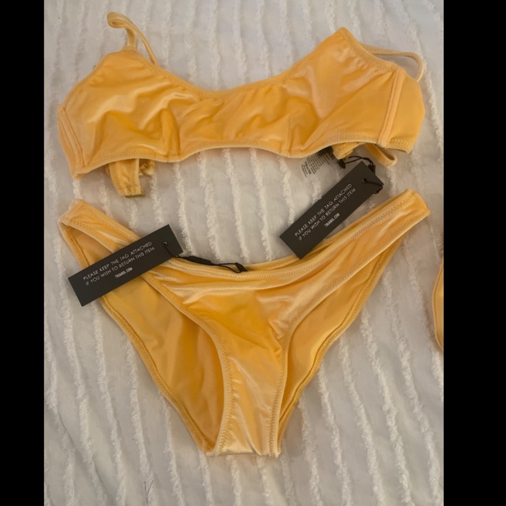 Triangl mica suit